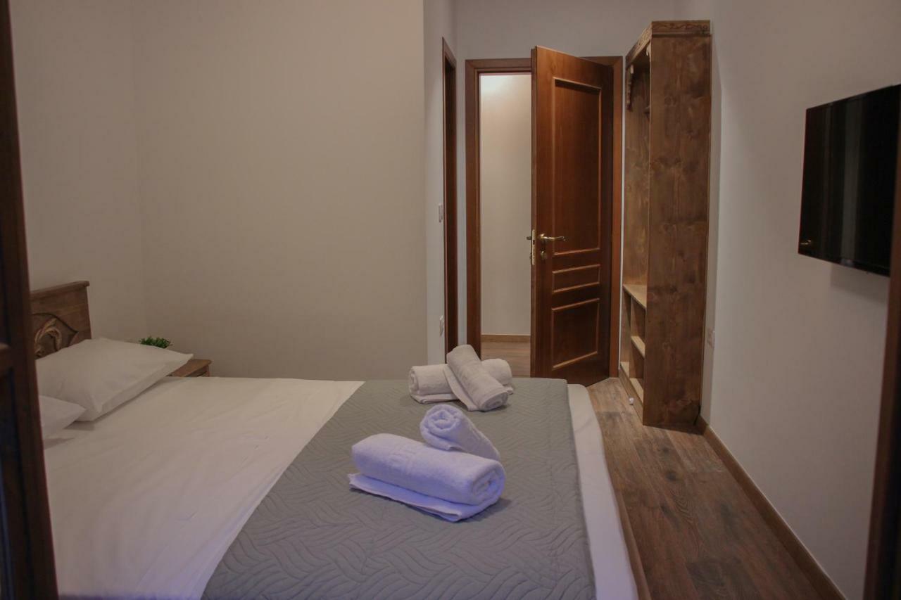 4Rooms Hotel Gjirokastra Kültér fotó